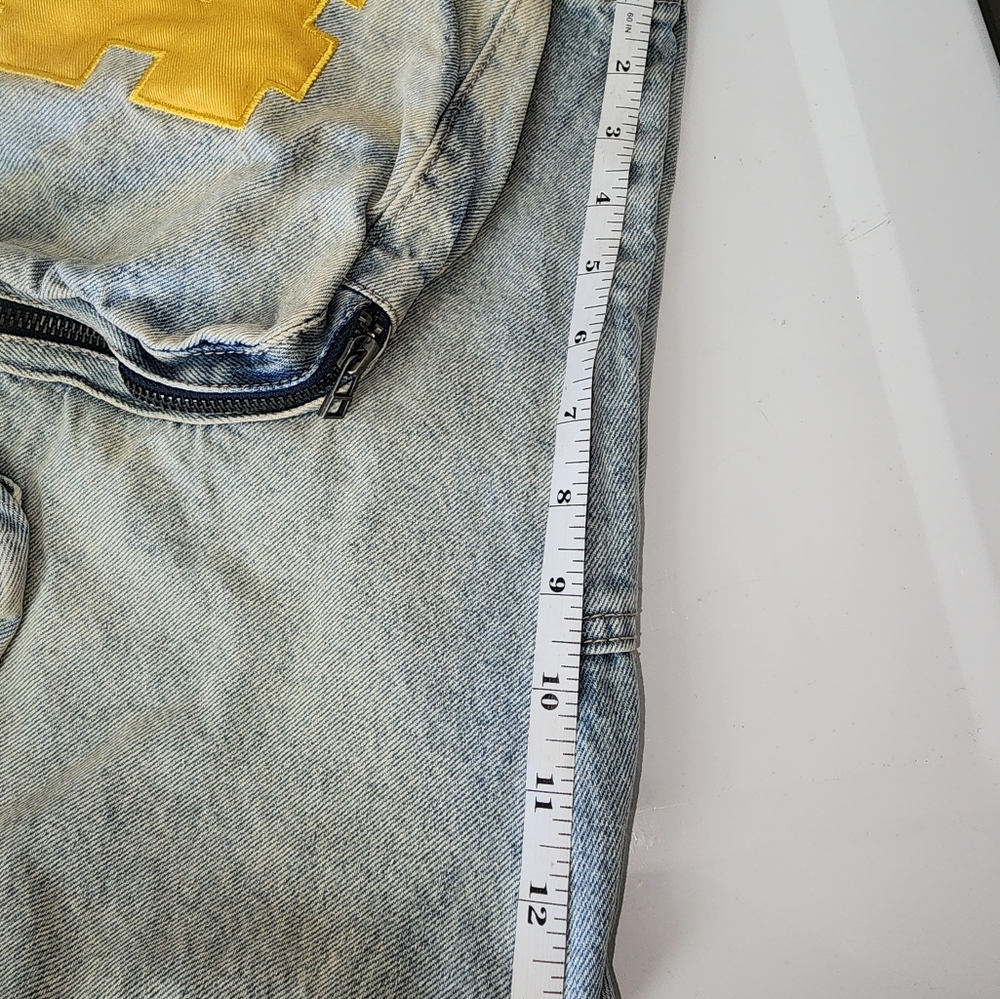 DENIM SHORTS FIRST ROW - Picture 7 of 11